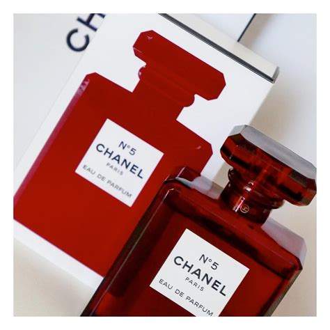 nouveau parfum chanel femme 2018|chanel perfume official website.